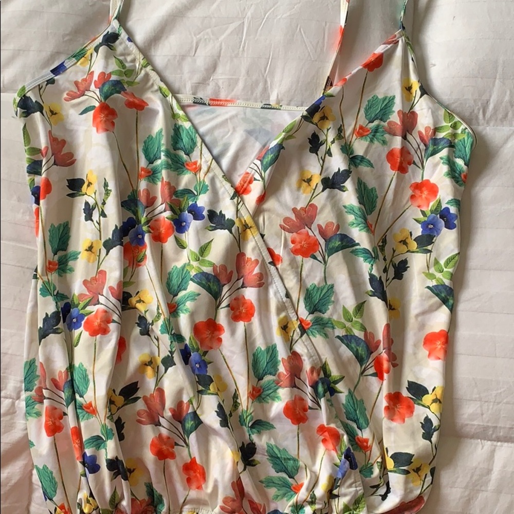 Fabletics top